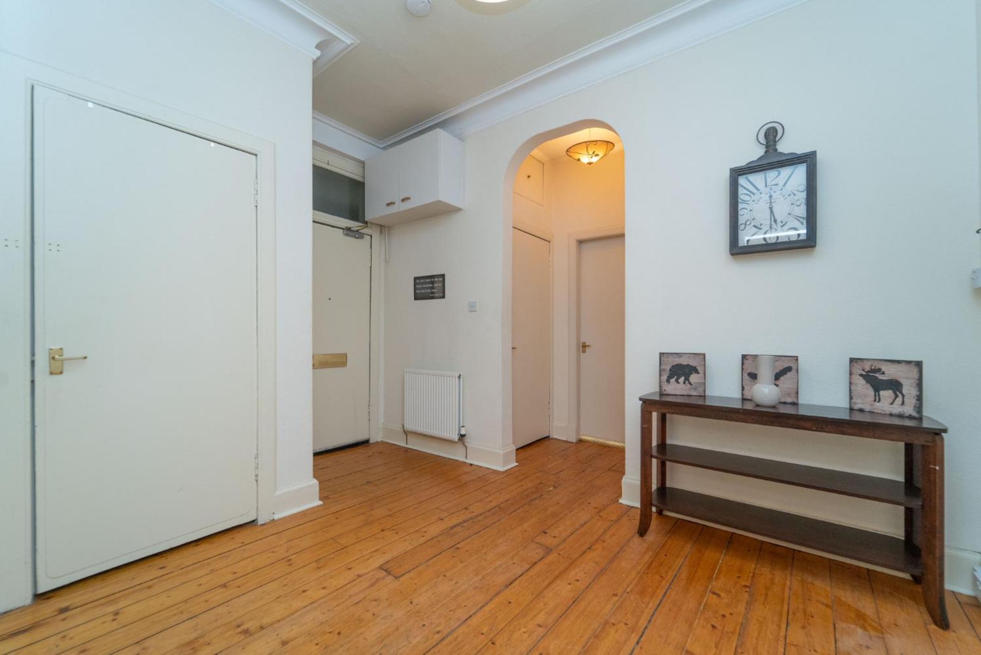 Large City Corner Apartment إدنبرة المظهر الخارجي الصورة